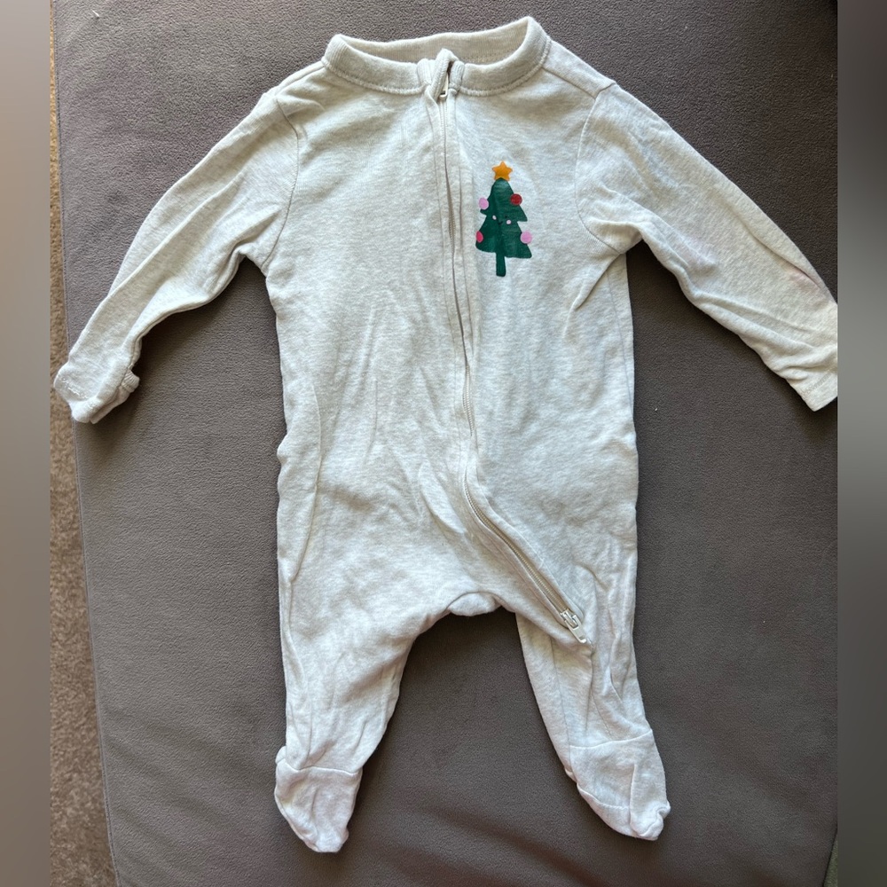 Old navy Christmas newborn Jammies